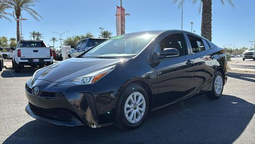 2021 Toyota Prius LE