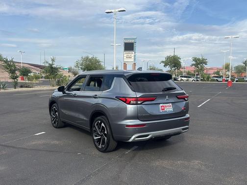 2023 Mitsubishi Outlander SEL 2.5 2WD