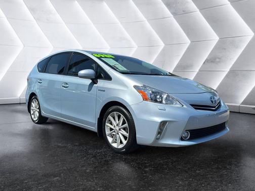2012 Toyota Prius v Five