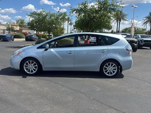 2012 Toyota Prius v Five