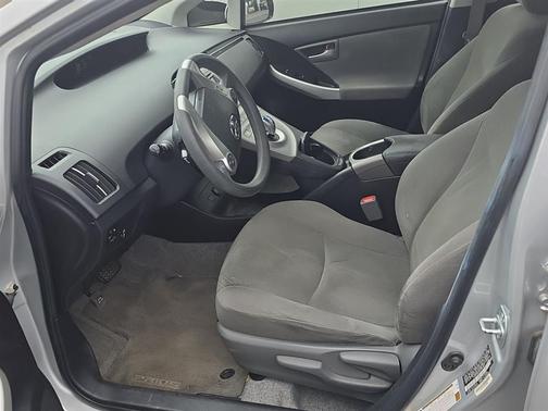 Classic Silver Metallic 2015 Toyota Prius Two