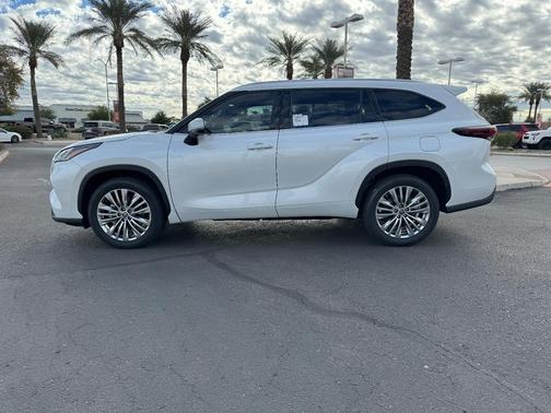 2026 Toyota Highlander Platinum