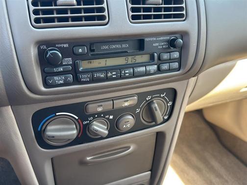 2001 Toyota Corolla CE