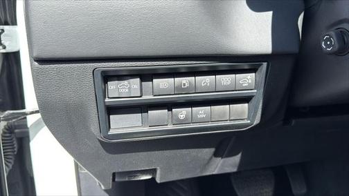 2023 Toyota Tundra Hybrid Platinum