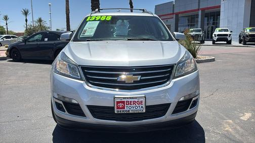 Silver Ice Metallic 2017 Chevrolet Traverse 2LT