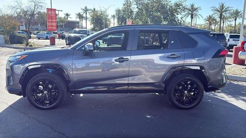 2025 Toyota RAV4 Hybrid SE