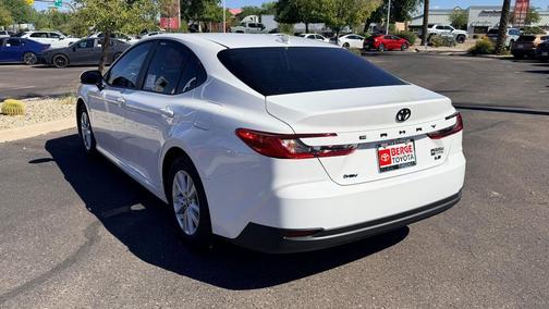 Ice Cap 2026 Toyota Camry LE