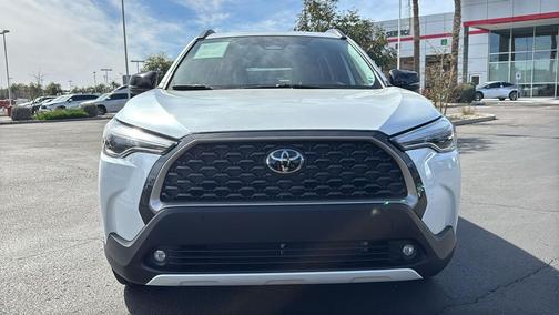 2025 Toyota Corolla Cross XLE