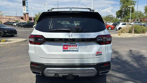 2024 Honda Pilot Touring 8-Passenger