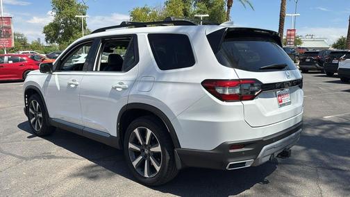 2024 Honda Pilot Touring 8-Passenger