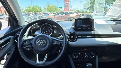 2020 Toyota Yaris Sedan LE