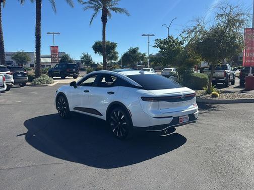 2024 Toyota Crown Platinum