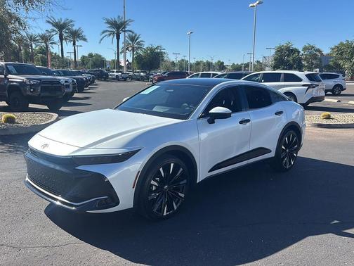 2024 Toyota Crown Platinum