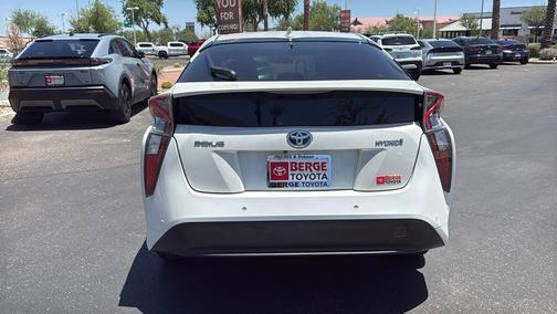 Blizzard Pearl 2017 Toyota Prius Three