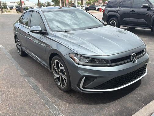 Platinum Gray Metallic 2025 Volkswagen Jetta 1.5T SEL