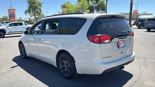 Luxury White Pearlcoat 2020 Chrysler Pacifica Touring-L Plus