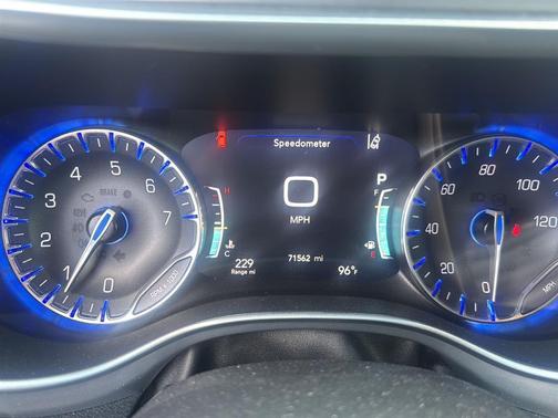 Luxury White Pearlcoat 2020 Chrysler Pacifica Touring-L Plus
