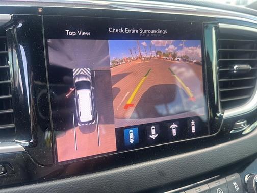 Luxury White Pearlcoat 2020 Chrysler Pacifica Touring-L Plus