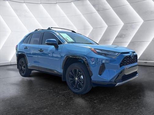 2022 Toyota RAV4 Hybrid SE