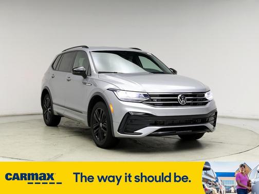 2022 Volkswagen Tiguan SE R-Line Black