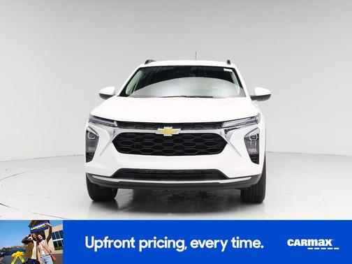 White 2025 Chevrolet Trax LT