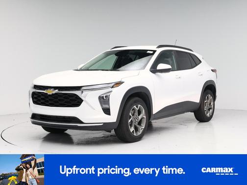 White 2025 Chevrolet Trax LT