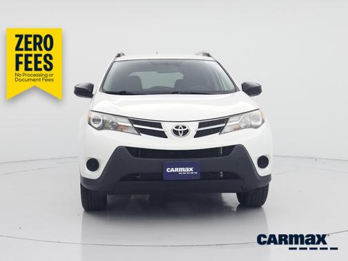 White 2015 Toyota RAV4 LE
