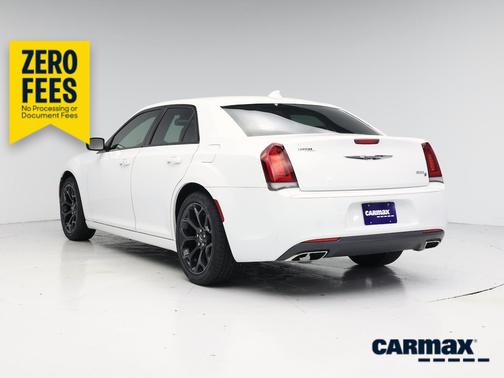 White 2019 Chrysler 300 S