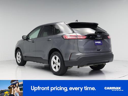 Gray 2024 Ford Edge SE