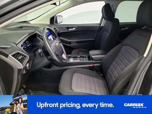 Gray 2024 Ford Edge SE