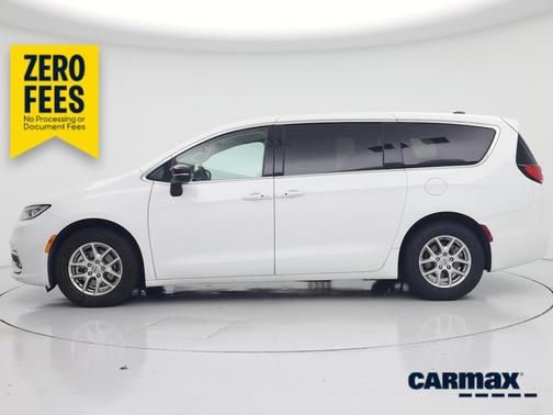 White 2024 Chrysler Pacifica Touring L