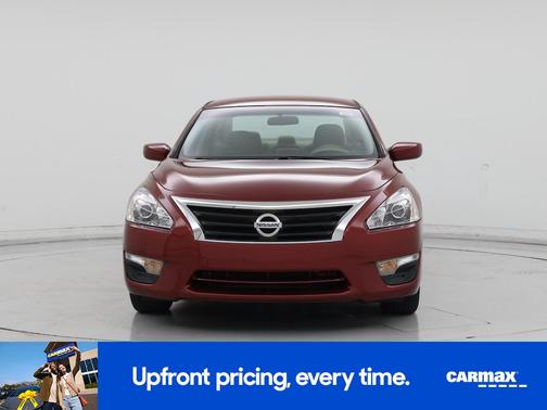 Red 2015 Nissan Altima S