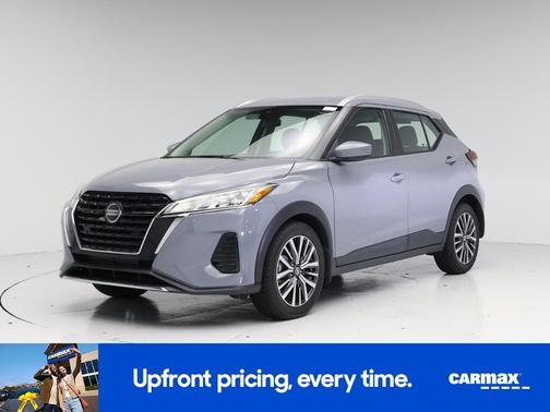 Gray 2021 Nissan Kicks SV