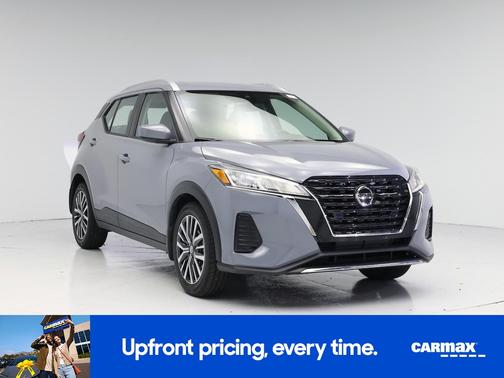 Gray 2021 Nissan Kicks SV