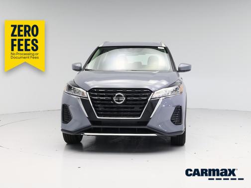 Gray 2021 Nissan Kicks SV