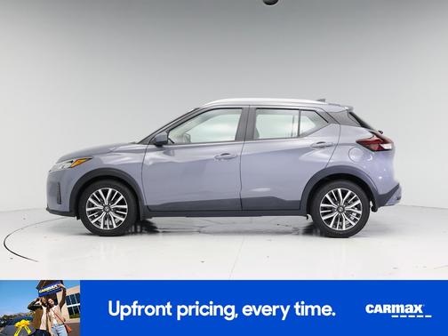 Gray 2021 Nissan Kicks SV