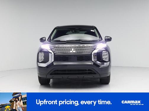 Black 2023 Mitsubishi Outlander ES