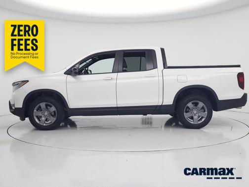 White 2025 Honda Ridgeline Trailsport