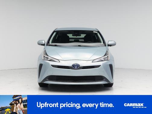 Green 2019 Toyota Prius LE
