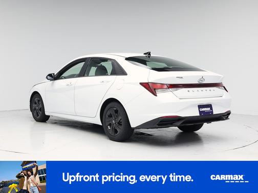 White 2021 Hyundai ELANTRA SEL