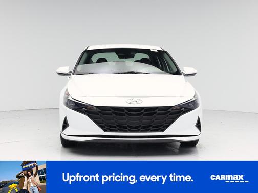 White 2021 Hyundai ELANTRA SEL