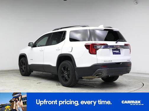 2022 GMC Acadia AT4