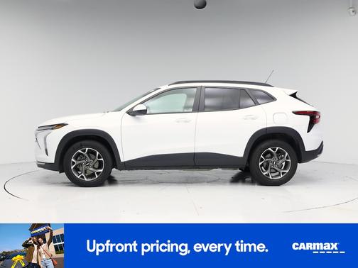 White 2024 Chevrolet Trax LT