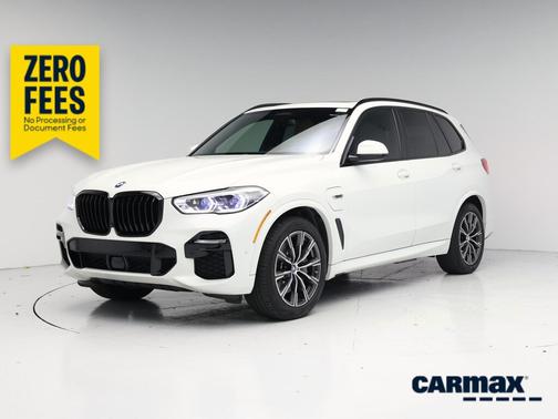White 2022 BMW X5 PHEV XDrive45e