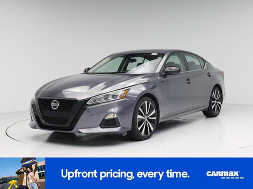 Gray 2022 Nissan Altima SR