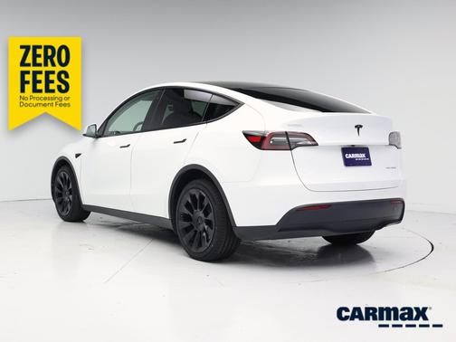 White 2023 Tesla Model Y Long Range