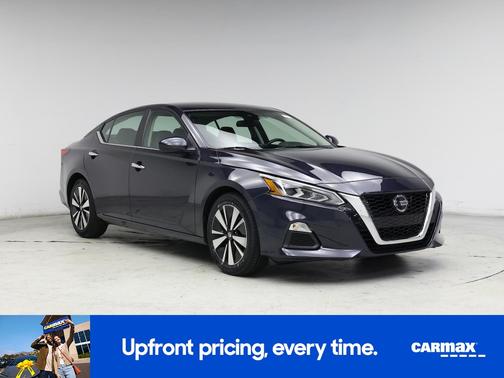 2022 Nissan Altima SV