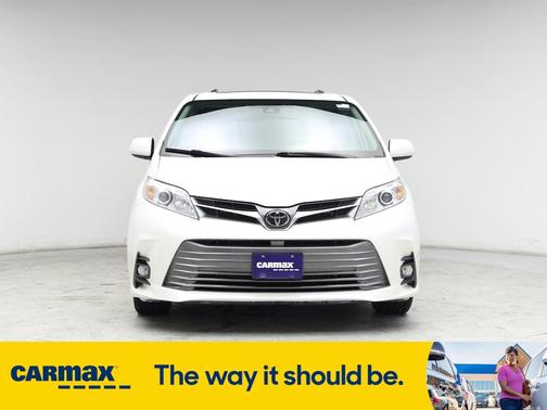 2019 Toyota Sienna XLE Premium