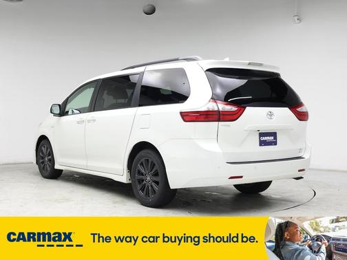 2019 Toyota Sienna XLE Premium