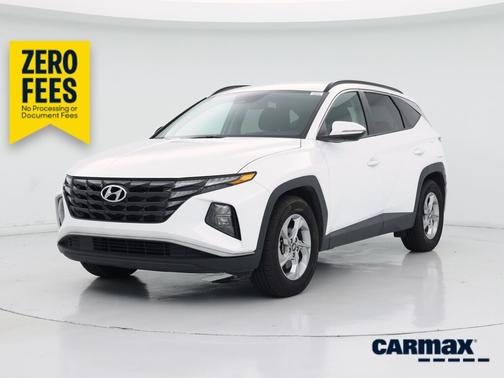 White 2023 Hyundai TUCSON SEL